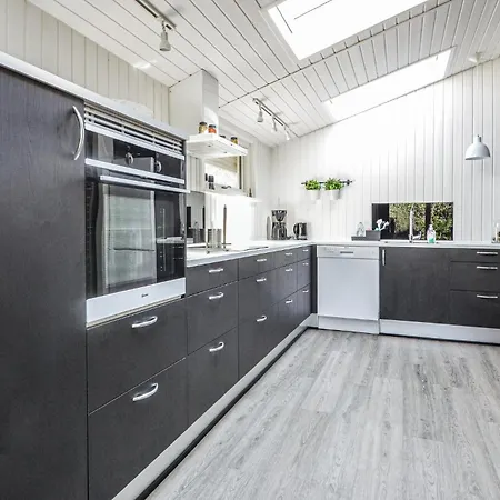 Holiday home Aebleskroget *